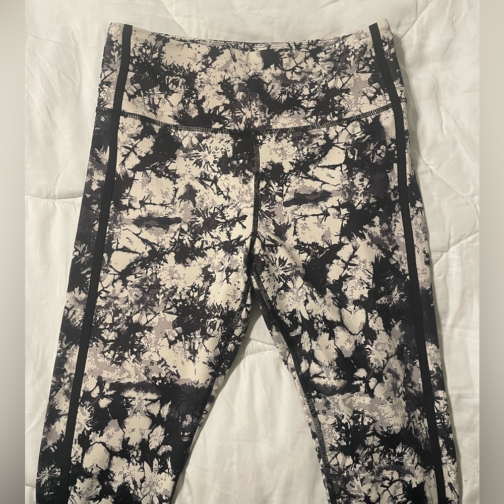 Zyia Bracken Piping Light n Tight Black and Cream Leggings Sz 8-10 - Picture 6 of 8